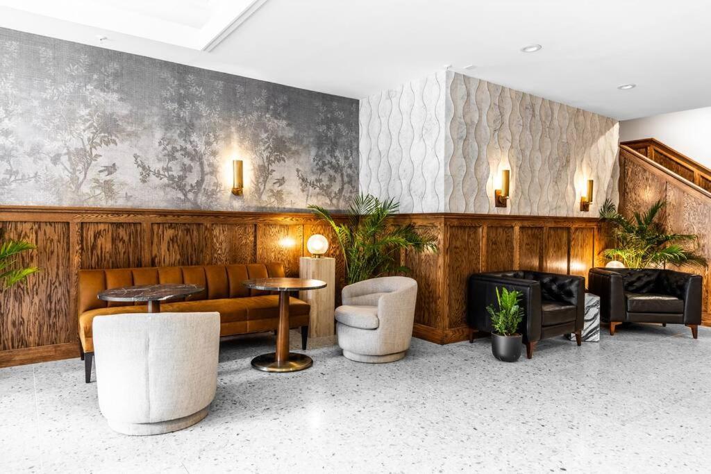 בנגור King Bed, The Phenix Historic Hotel, Spacious, Room # 406 מראה חיצוני תמונה